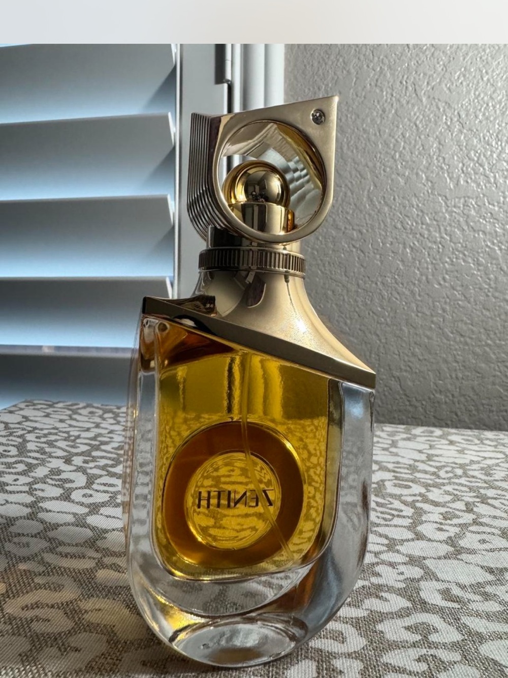 Zenith Riffs perfume - Picture 3 of 4